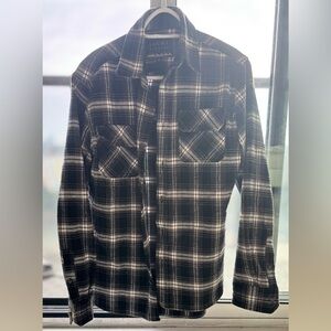 Bundle of 2 outdoor shirts
